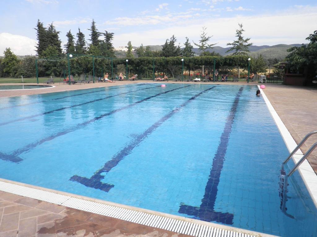 Campastrello Sport Hotel Residence كاستاجنيتو كاردوتشي المظهر الخارجي الصورة
